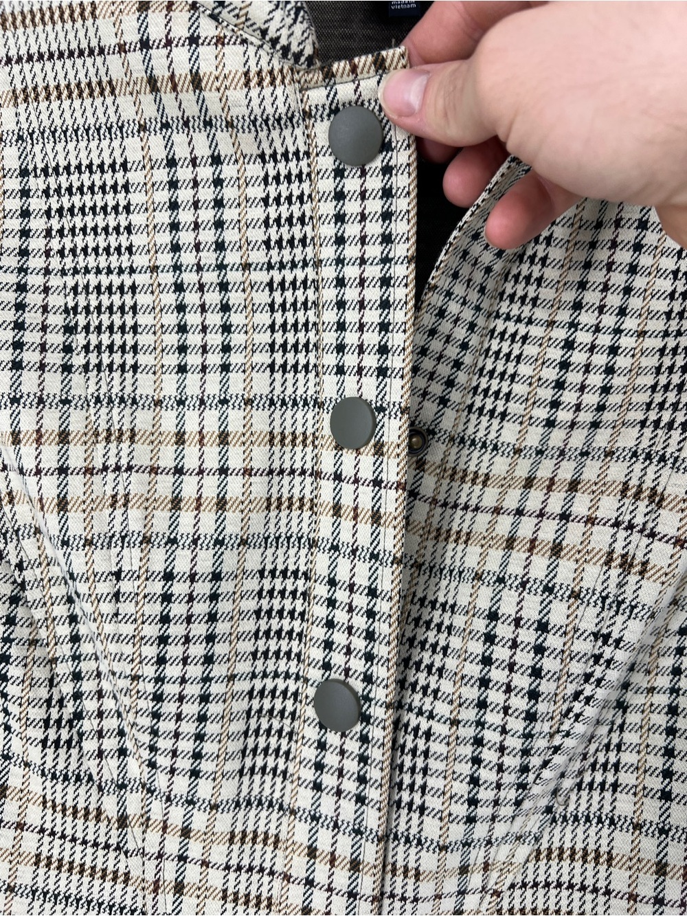 CAbi Plaid Button-Front Women's Jacket in Beige/Black 4498 - Picture 6 of 9